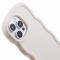  iPhone 16 Pro Mobilskal Wavy Off White - Teknikhallen.se
