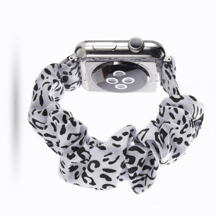 Bild 2,  Scrunchie White Leopard Armband Apple Watch 42/41/40/38 mm - Teknikhallen.se