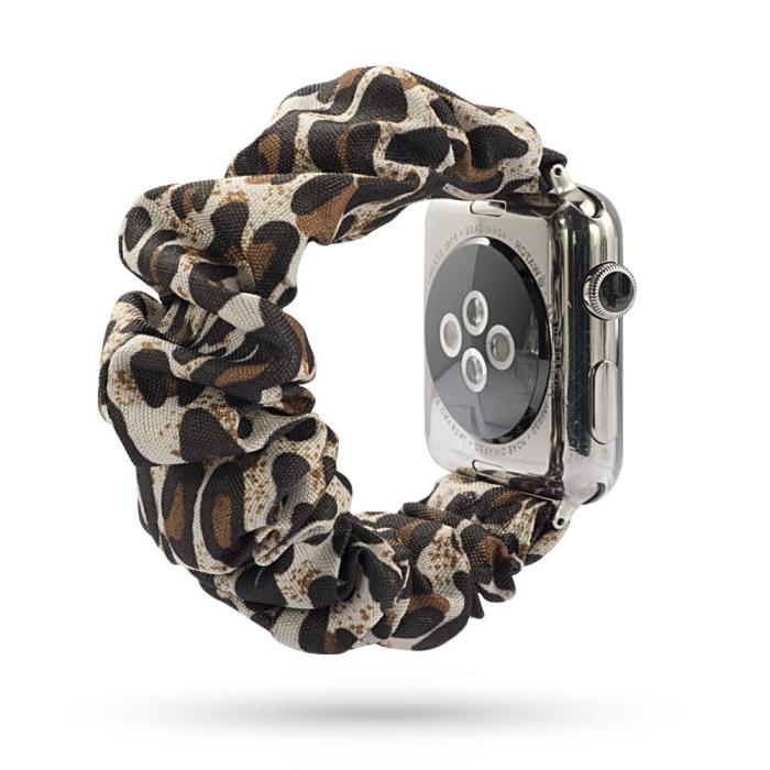 Bild 3,  Scrunchie Leopard Armband Apple Watch 42/41/40/38 mm - Teknikhallen.se