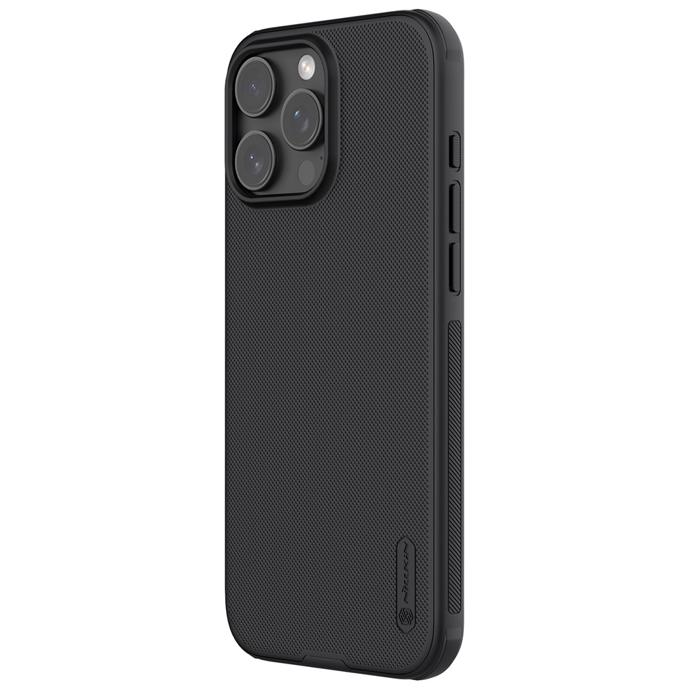 NILLKIN NILLKIN iPhone 16 Pro Max Skal MagSafe Frosted Shield Svart - Teknikhallen.se